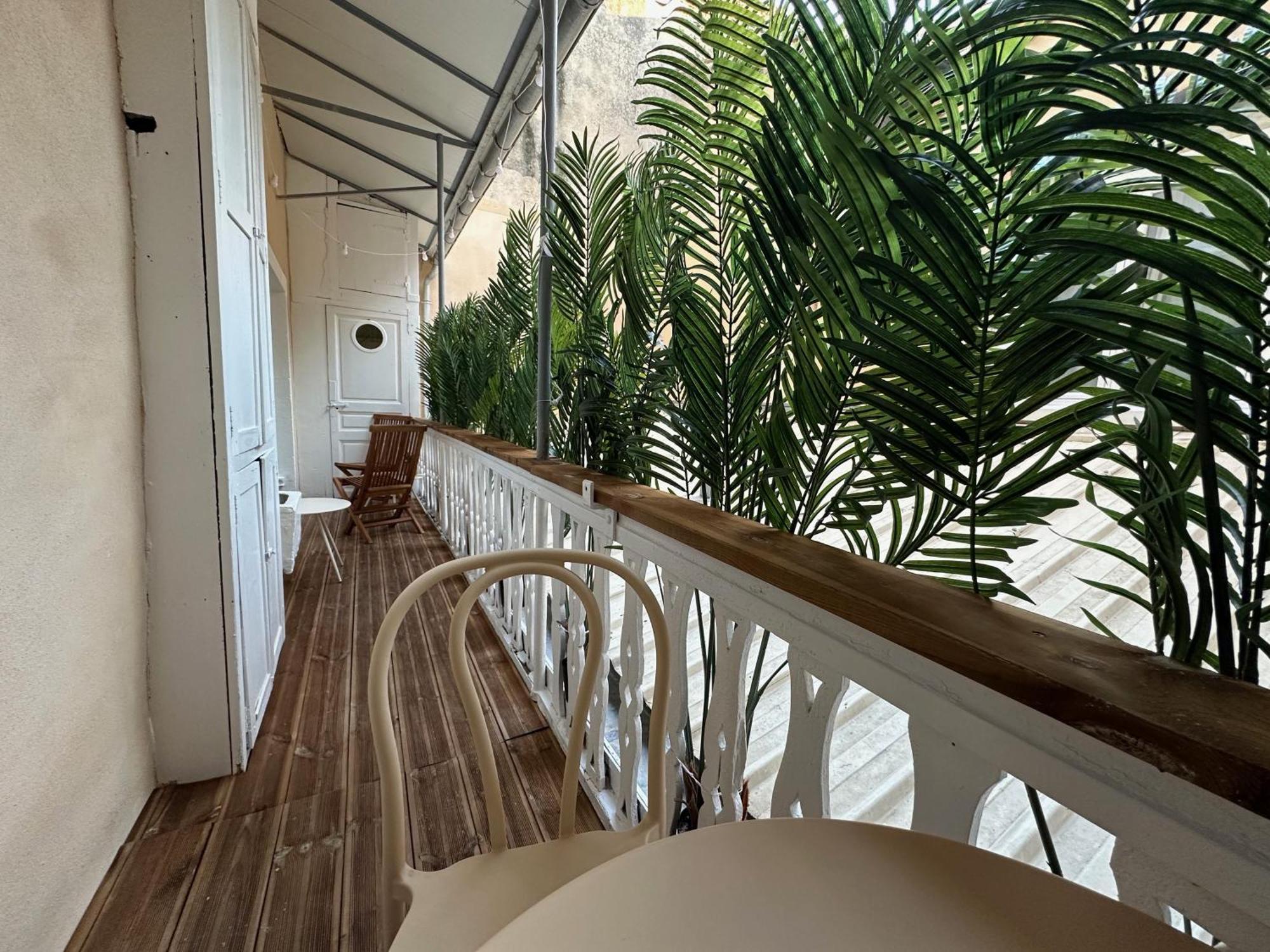 Apartment Les Maldives, T2, Balcon, Hyper Centre Place Aux Herbes Macon